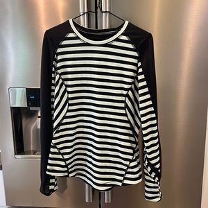 Lululemon Size 8 Long Sleeve Running Shirt